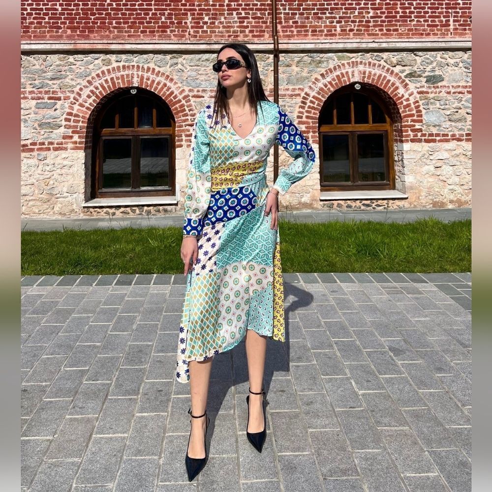 NWT ZARA PATCHWORK PRINT MIDI DRESS - Picture 3 of 14